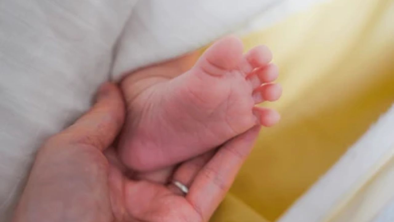 Imagen de 'La metió en una mochila': Joven madre es acusada de matar a su hija recién nacida