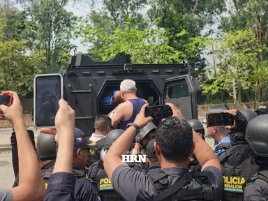 Imagen de Guatemala entrega a Honduras a sospechoso de la masacre de policías en Corinto, Omoa
