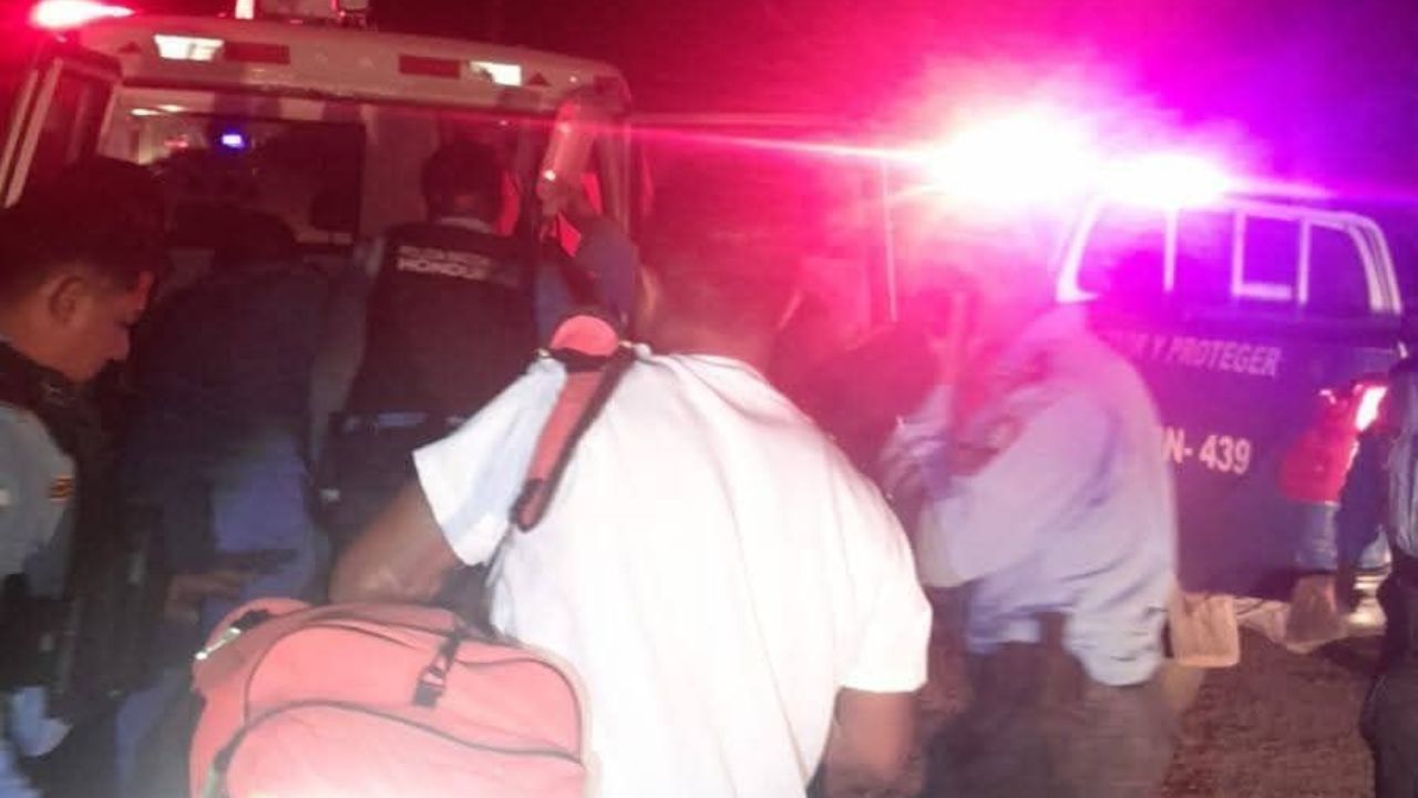 Ataque en cantina deja tres policías heridos en Sulaco: uno en estado delicado Imagen principal de Ataque en cantina deja tres policías heridos en Sulaco: uno en estado delicado