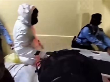 Imagen de Video: Familiares y policías se enfrentan en Choluteca por traslado de un cadáver