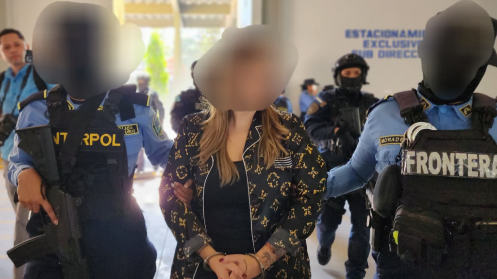 Yosary Valle capturada por la Policía Nacional.