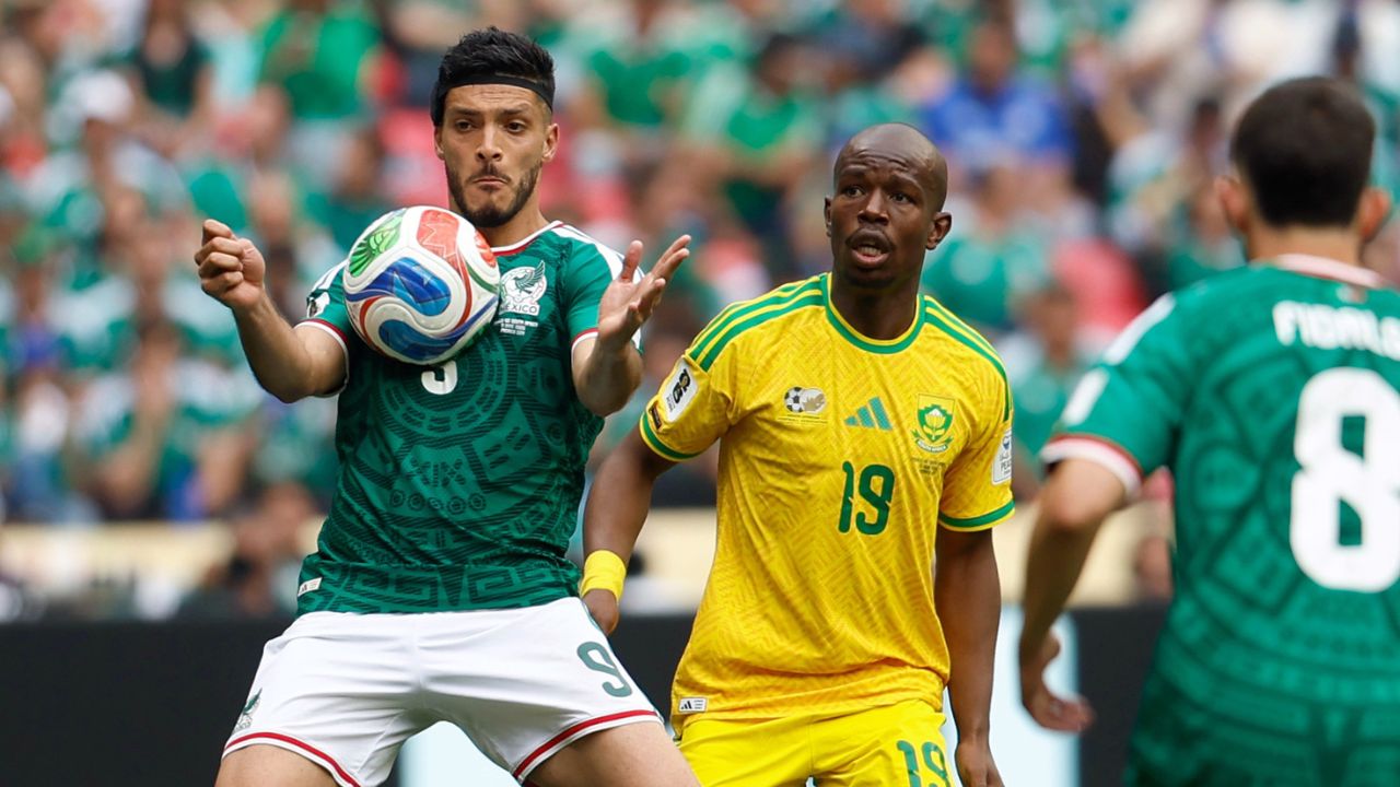 México por fin gana un partido inaugural en un Mundial después de siete intentos Imagen principal de México por fin gana un partido inaugural en un Mundial después de siete intentos