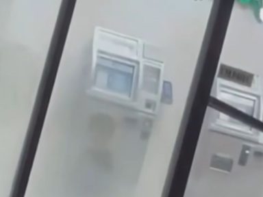 Imagen de ¿Actividad paranormal? Imagen de un 'niño fantasma' en cajero causa revuelo