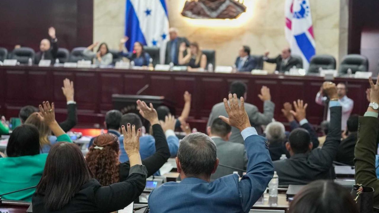 Imagen de Congreso Nacional suspende sesión y convoca para la mañana de este miércoles