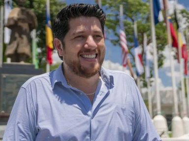 Imagen de Dictan sobreseimiento provisional para Steve Fajardo, yerno de Roberto Contreras