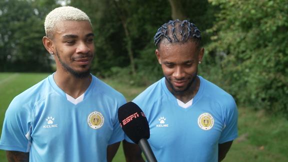 Leandro y Juninho Bacuna en la Selección de Curazao.