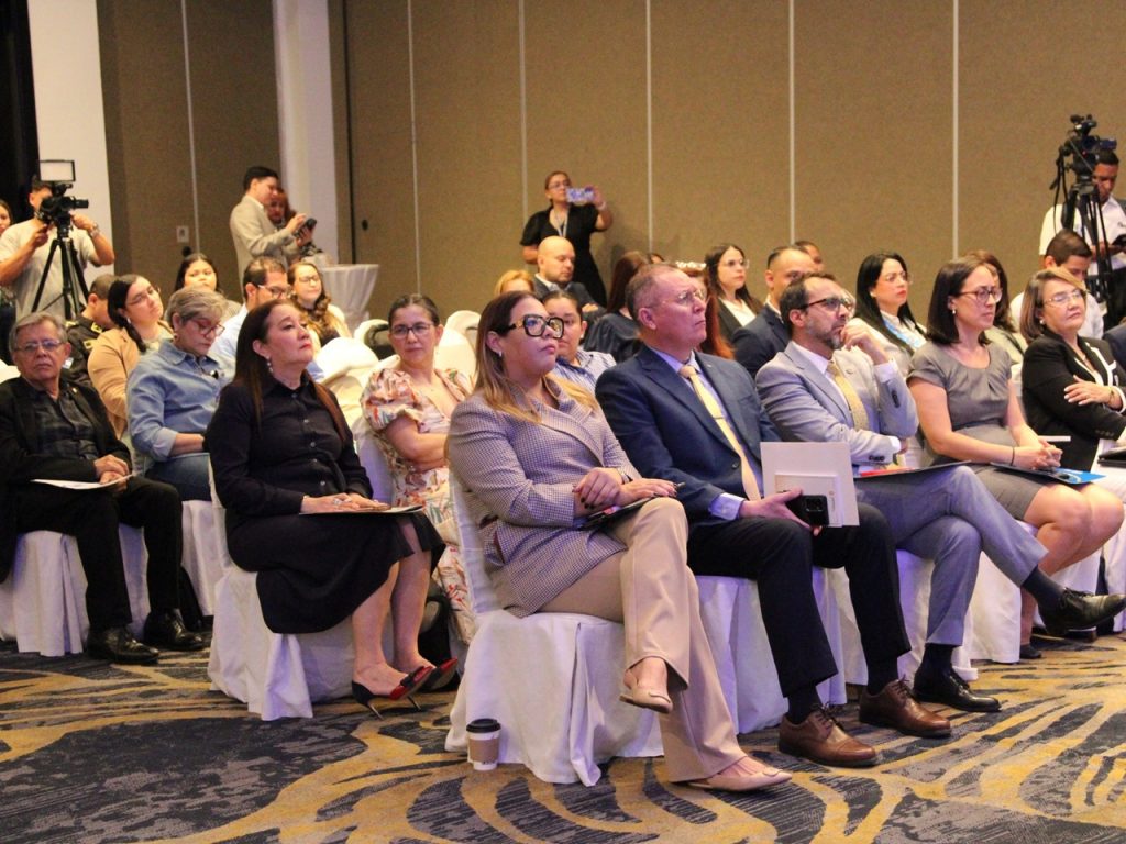 Conadeh informe desplazamiento forzado