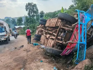 Imagen de Asciende a 24 el número de muertos por accidente de autobús escolar en Uganda
