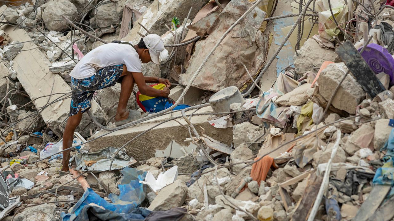 Imagen de Aumenta a 5,119 la cifra de muertos por el doble terremoto en Venezuela