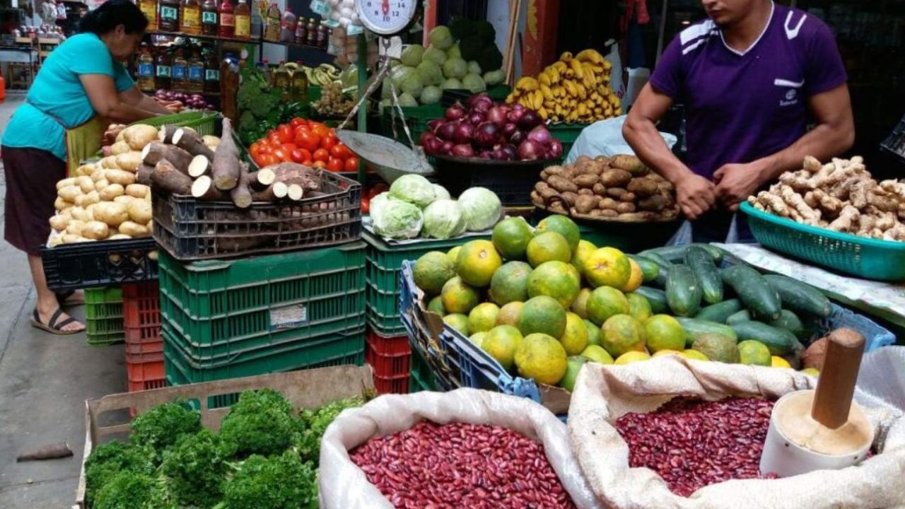 Canasta básica en Honduras sube L800 en un año y aumenta riesgo de crisis alimentaria Imagen principal de Canasta básica en Honduras sube L800 en un año y aumenta riesgo de crisis alimentaria