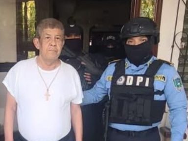Imagen de Adán Funes deja la cárcel y cumplirá arresto domiciliario por problemas de salud