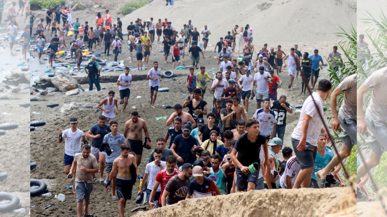 Imagen principal de Crisis migratoria en España: Cierran frontera en Melilla y hallan 15 muertos en Ceuta