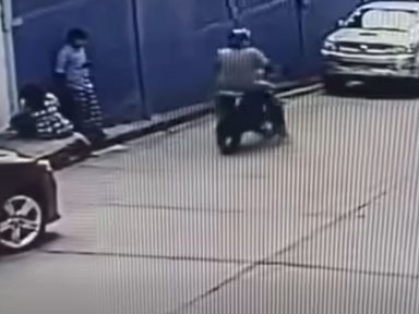 Imagen de VIDEO: Estudiantes viven momentos de terror durante asalto frente a colegio de Tegucigalpa