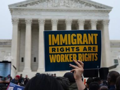 Imagen de Gobierno Trump propone que jueces impongan multas de hasta $3,500 a estos migrantes