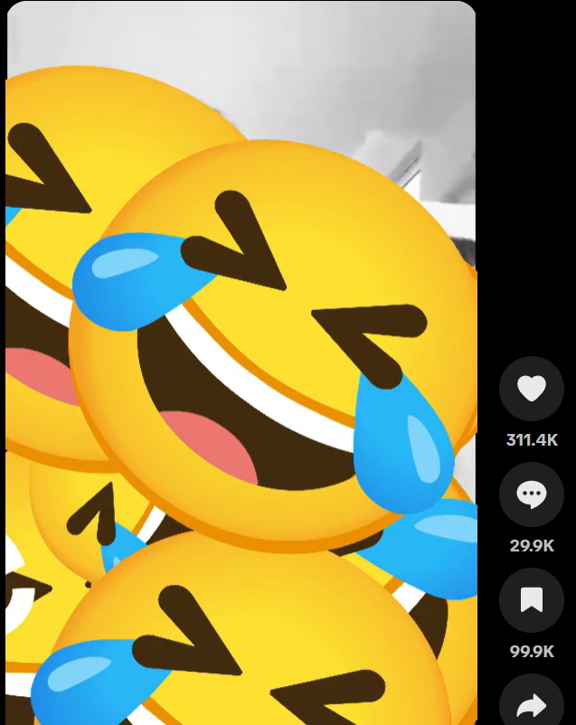 Captura de pantalla de una publicación en TikTok que hace referencia al video de estudiantes mostrando en el colegio en Panamá, el cual es viral en Twitter y Telegram