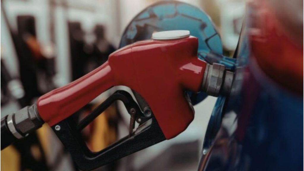 Precios combustibles lunes 24 agosto