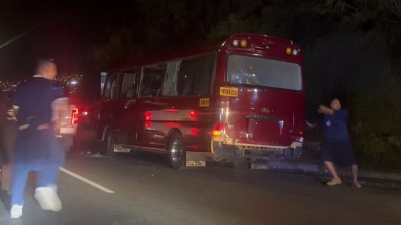 Con armas de grueso calibre tirotean bus de aficionados del Motagua: hay un herido grave Imagen principal de Con armas de grueso calibre tirotean bus de aficionados del Motagua: hay un herido grave