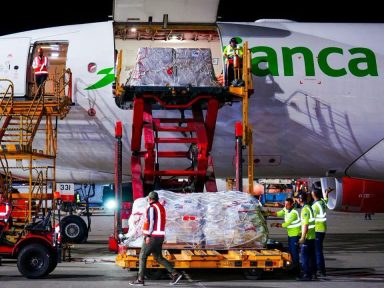 Imagen de El Salvador muestra su solidaridad con Colombia y envía 50 toneladas de ayuda humanitaria