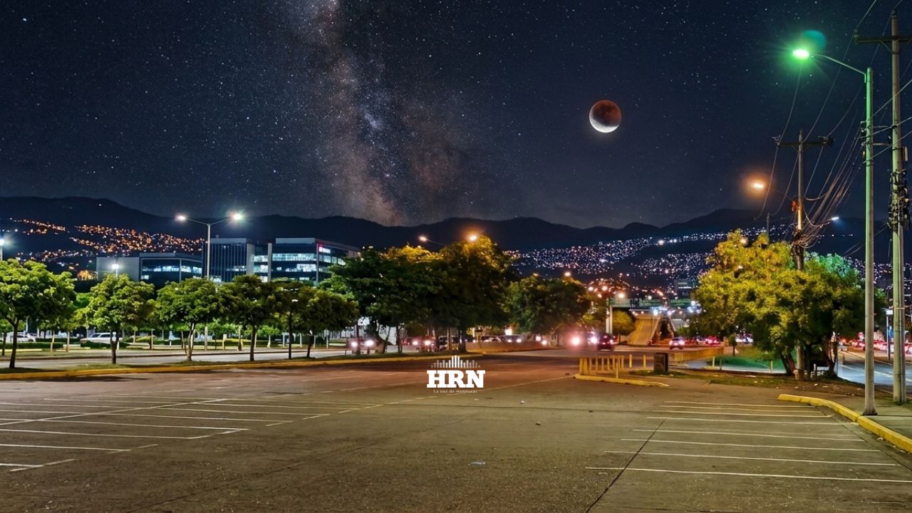 Eclipse lunar 27 de agosto: ¿se podrá ver en Honduras la 'Luna de Sangre'? Imagen principal de Eclipse lunar 27 de agosto: ¿se podrá ver en Honduras la 'Luna de Sangre'?