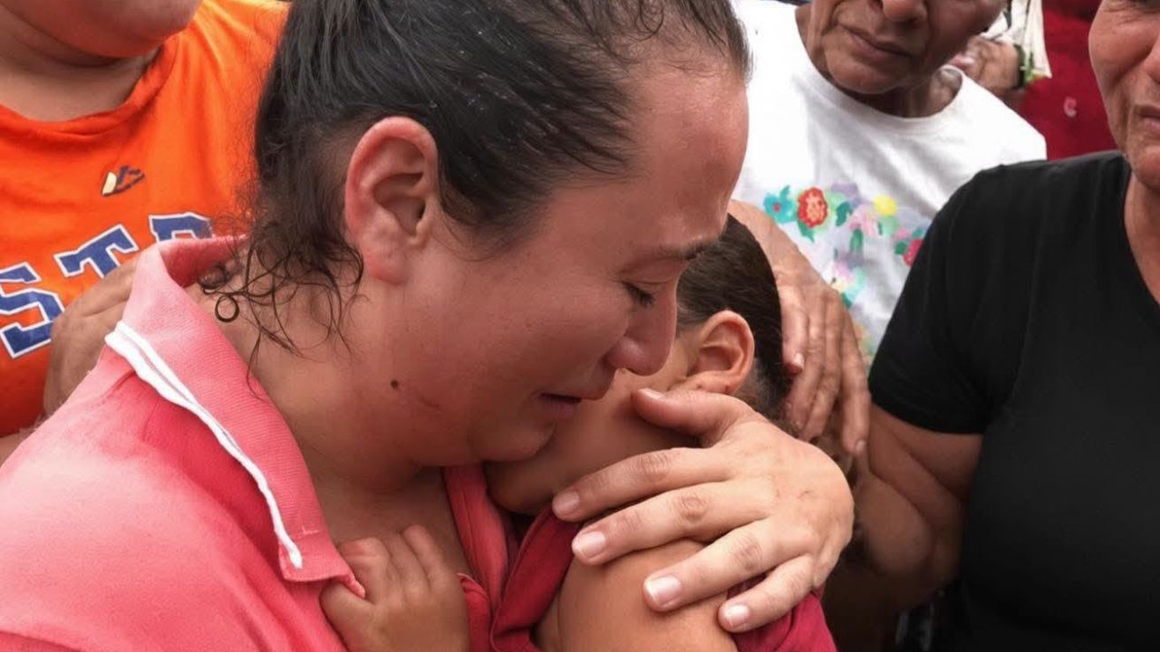Video: Así encontraron a la niña de tres años reportada como desaparecida en Colón Imagen principal de Video: Así encontraron a la niña de tres años reportada como desaparecida en Colón