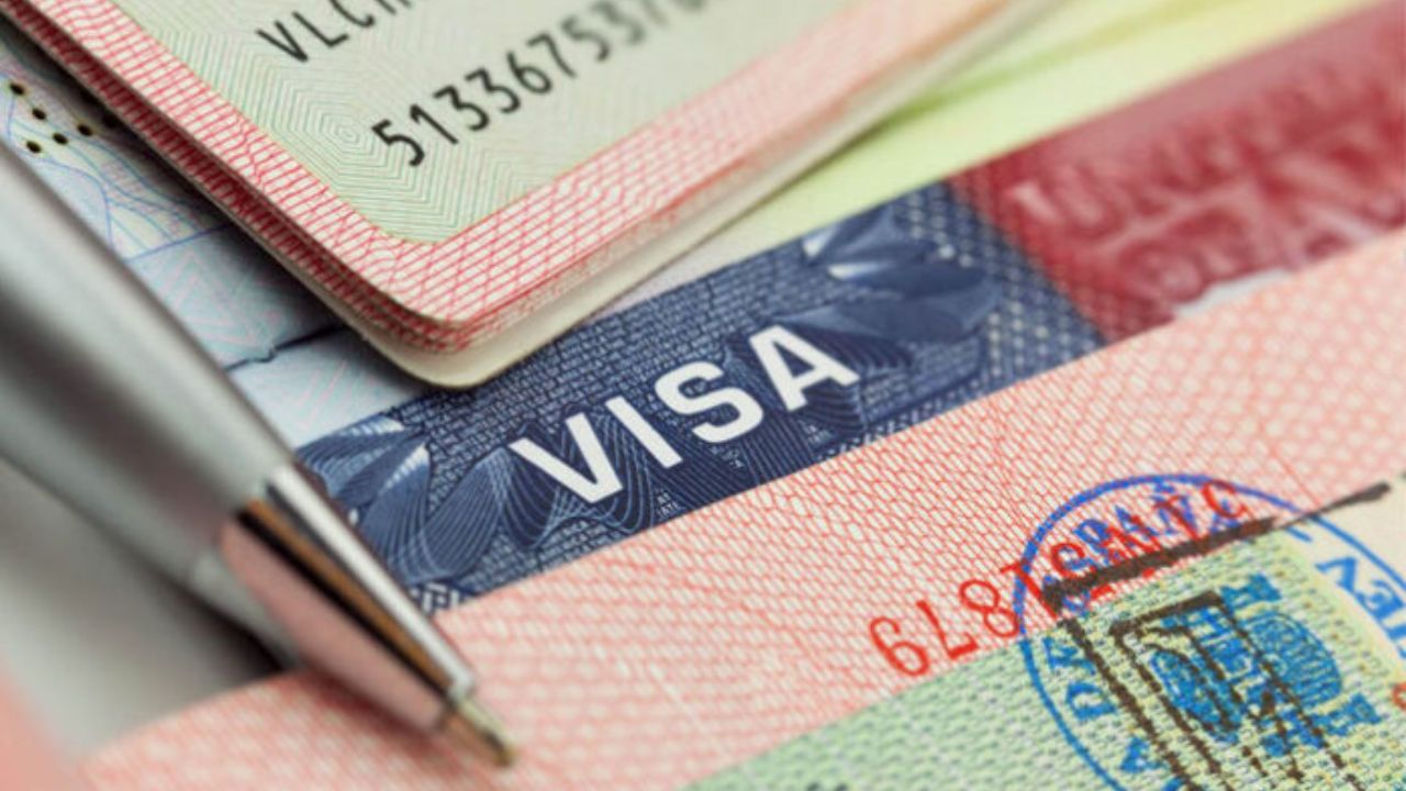 Estados Unidos prepara revocación masiva de visas: ¿Quiénes serán afectados? Imagen principal de Estados Unidos prepara revocación masiva de visas: ¿Quiénes serán afectados?
