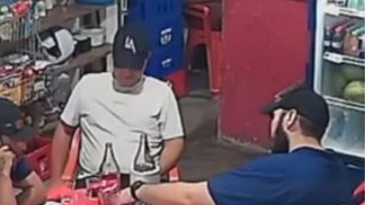 Vídeo: Estudiante de agronomía es ultimado por su amigo Imagen principal de Vídeo: Estudiante de agronomía es ultimado por su amigo