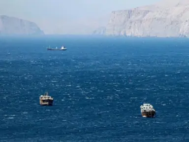 Imagen de Irán exige a EEUU compensar violaciones para reabrir el estrecho de Ormuz