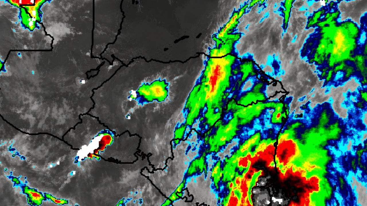 Anuncian ingreso de onda tropical y vaguada en altura a Honduras Imagen principal de Anuncian ingreso de onda tropical y vaguada en altura a Honduras