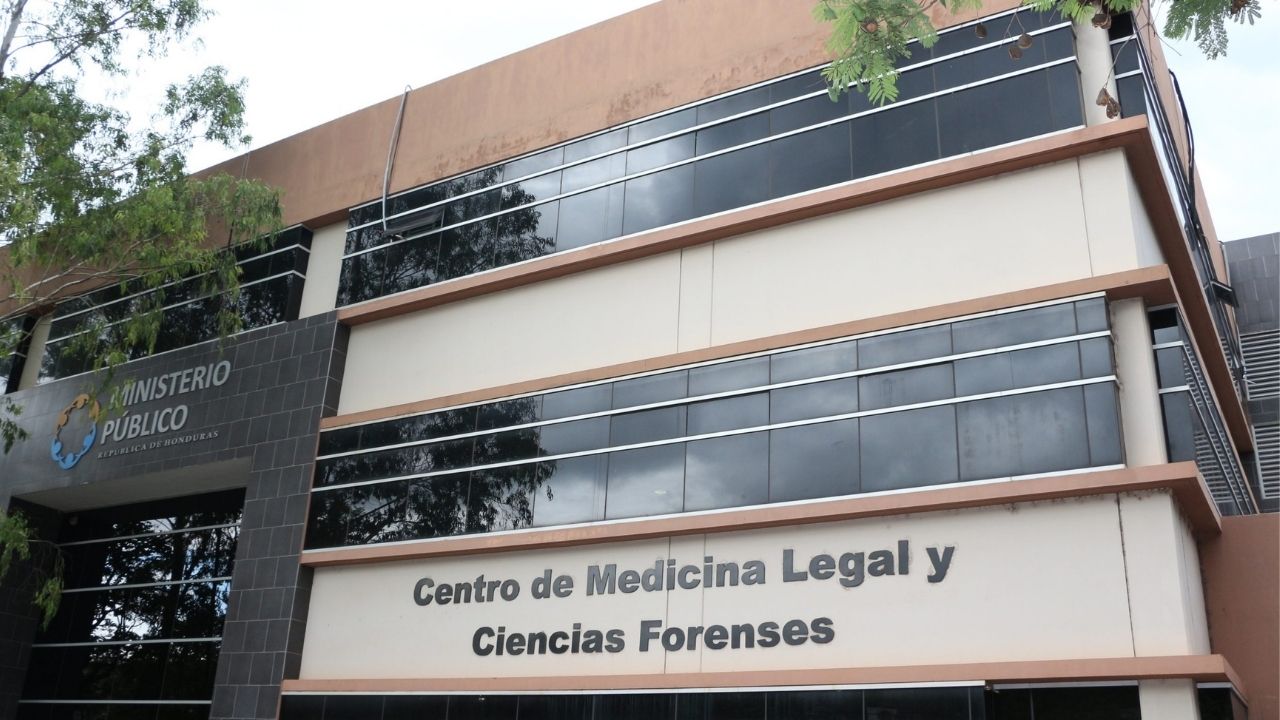 Misterio envuelve muerte de mujer en la capital: la hallaron con signos de violencia Imagen principal de Misterio envuelve muerte de mujer en la capital: la hallaron con signos de violencia