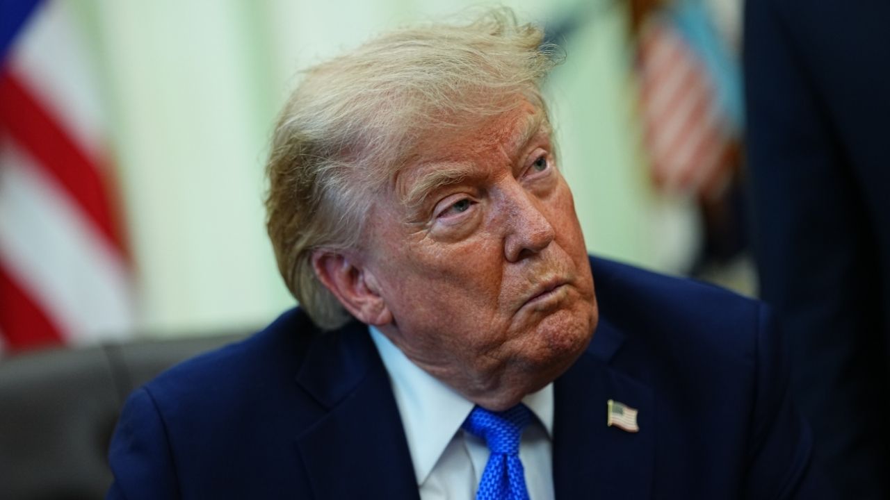 Trump anuncia que el petróleo de Venezuela repondrá la reserva de Estados Unidos Imagen principal de Trump anuncia que el petróleo de Venezuela repondrá la reserva de Estados Unidos