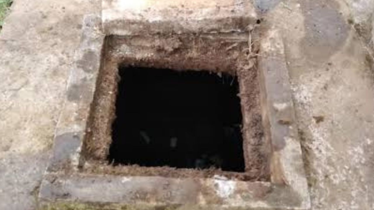 Mujer cae seis metros en una letrina en Los Pinos: así fue el rescate Imagen principal de Mujer cae seis metros en una letrina en Los Pinos: así fue el rescate