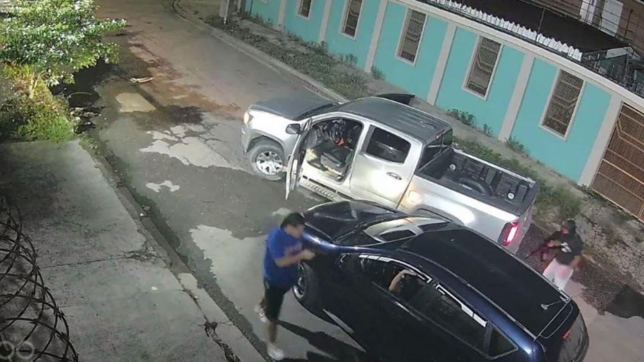 De impacto: con fusil y pistola asaltan en colonias de San Pedro Sula Imagen principal de De impacto: con fusil y pistola asaltan en colonias de San Pedro Sula