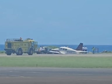 Imagen de Avioneta sufre accidente en aeropuerto de Roatán, donde ocurrió uno en marzo de 2025