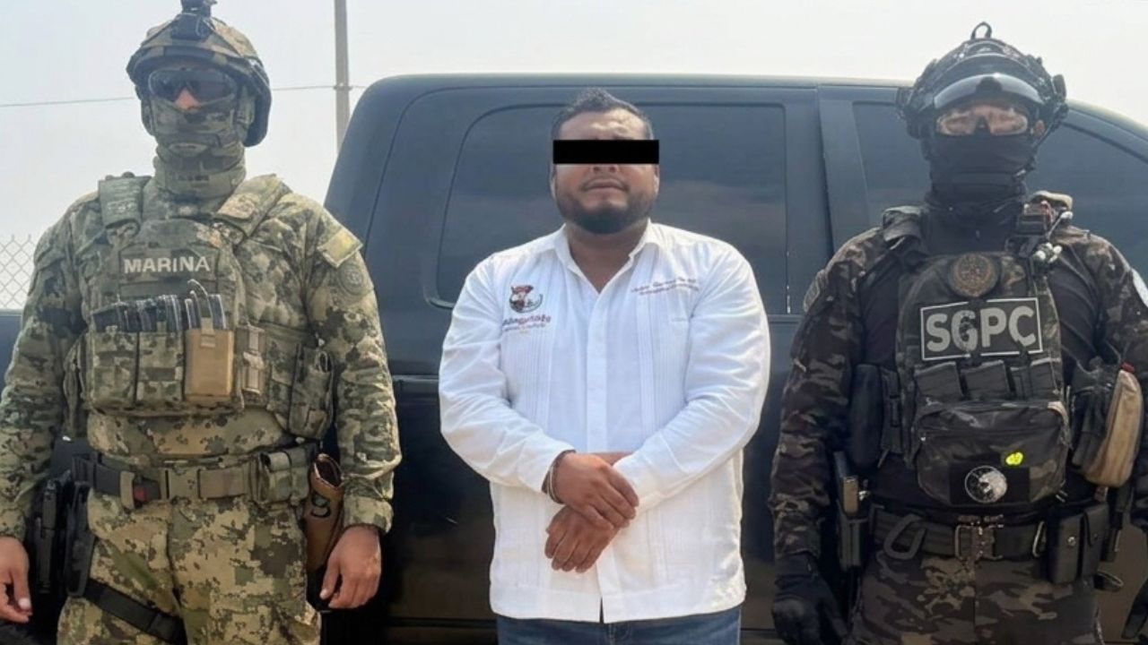 Alcalde termina detenido señalado por extorsión y delitos contra la seguridad Imagen principal de Alcalde termina detenido señalado por extorsión y delitos contra la seguridad