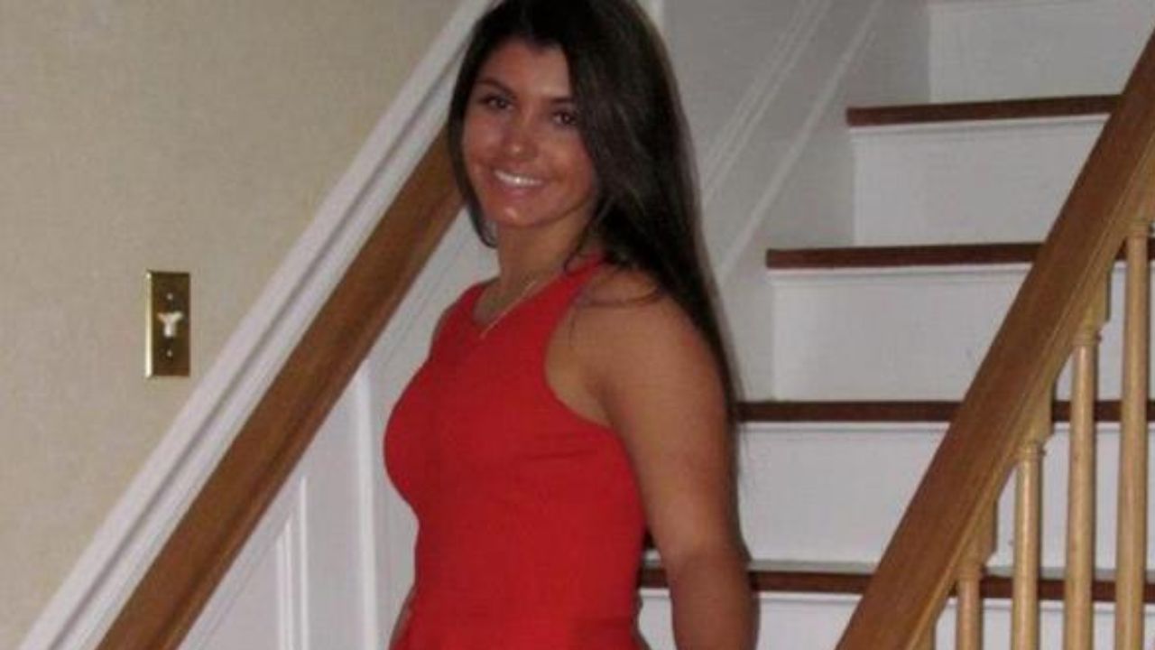 Revelan causa de muerte de Caitlin Nelson tras reto benéfico de comer panqueques Imagen principal de Revelan causa de muerte de Caitlin Nelson tras reto benéfico de comer panqueques