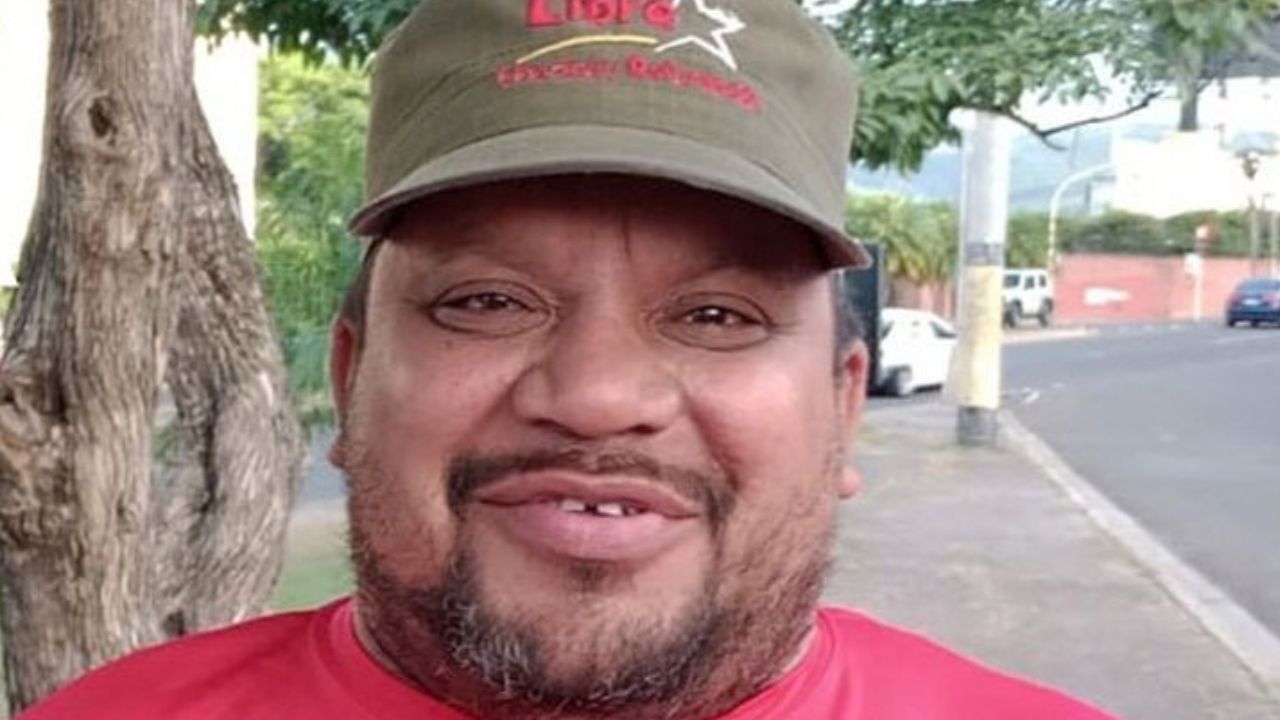 Capturan a Melvin Cevallos, dirigente de Libre, por delitos electorales de 2025 Imagen principal de Capturan a Melvin Cevallos, dirigente de Libre, por delitos electorales de 2025