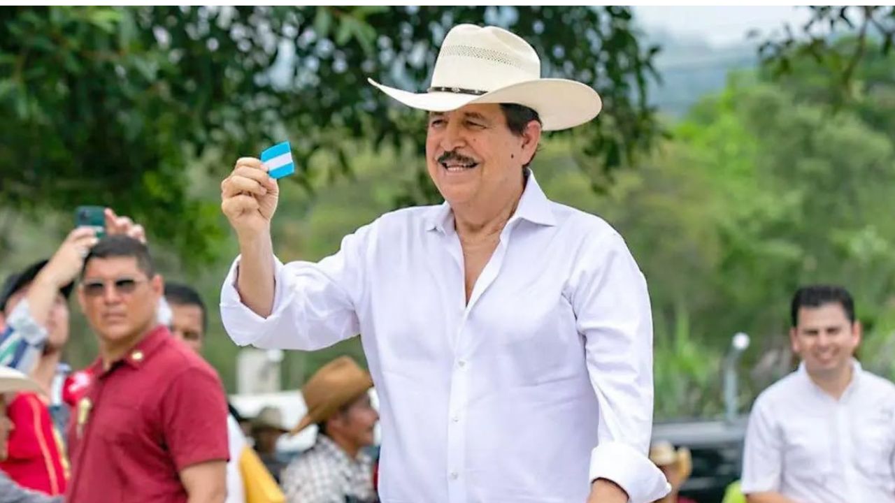 Expresidente Zelaya es operado por “pericarditis”: ¿qué es y cuáles son sus riesgos? Imagen principal de Expresidente Zelaya es operado por “pericarditis”: ¿qué es y cuáles son sus riesgos?