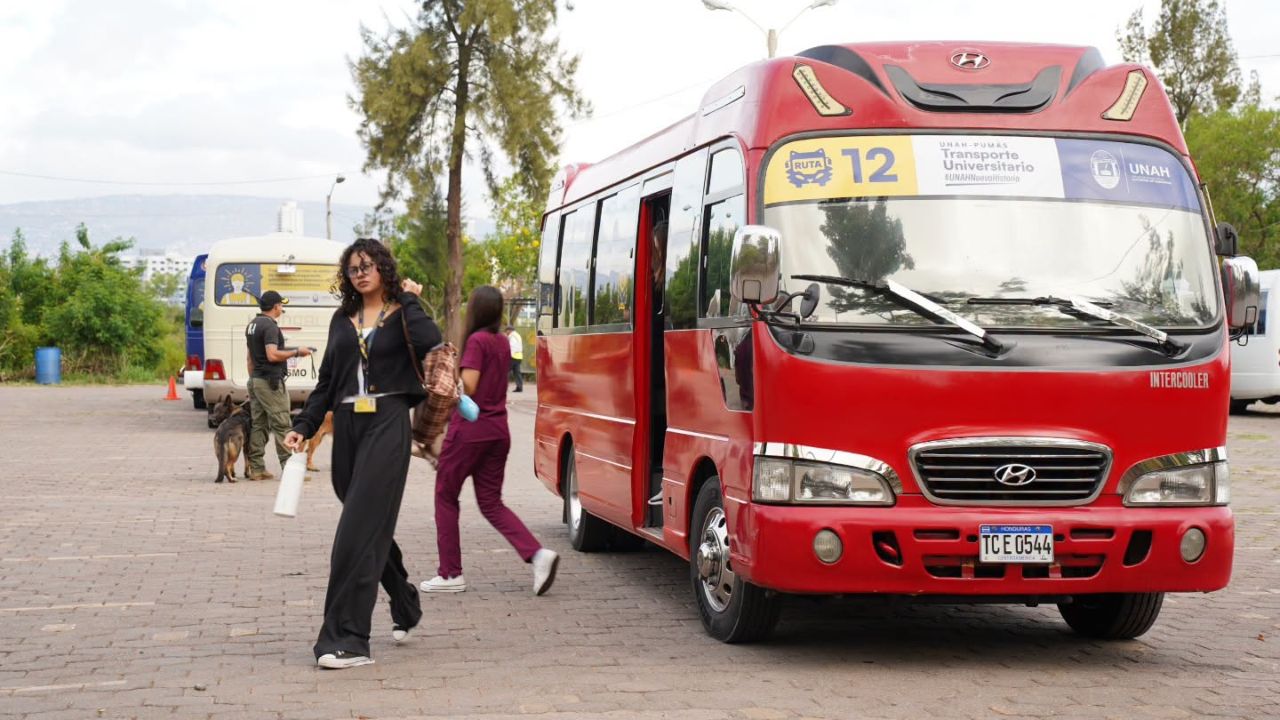 ¿Seguirá el transporte gratuito para estudiantes? Esto dicen IHTT y la UNAH Imagen principal de ¿Seguirá el transporte gratuito para estudiantes? Esto dicen IHTT y la UNAH