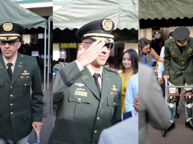 Imagen de David Maldonado asciende a teniente coronel y sorprende al recibirlo de pie