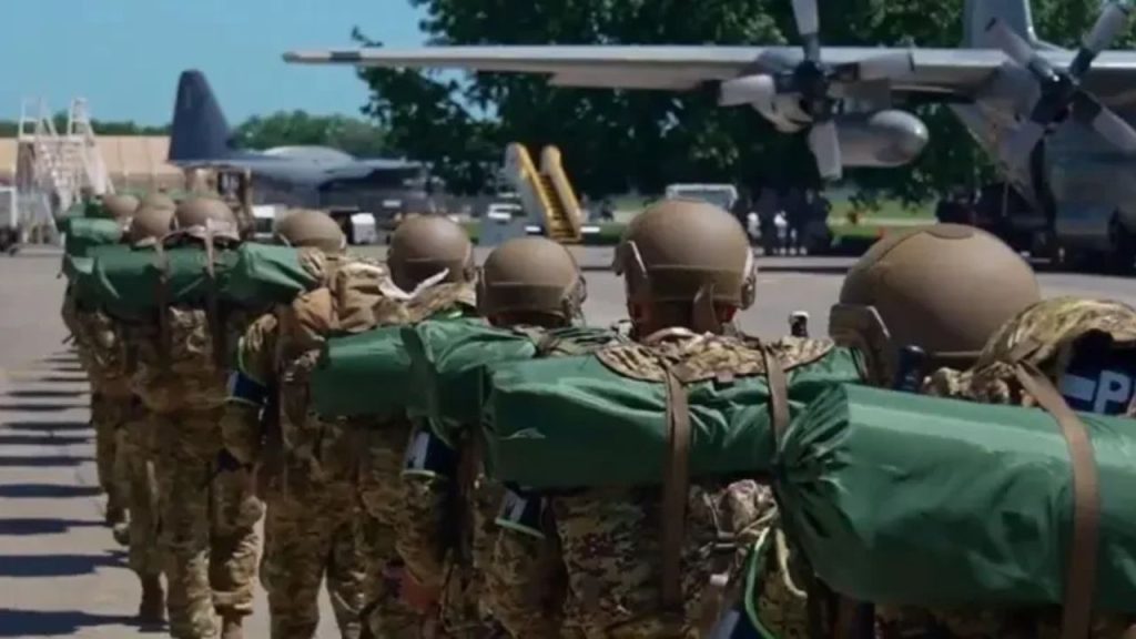 Imagen de Bukele moviliza equipo militar a Haití para rescatar a soldados salvadoreños