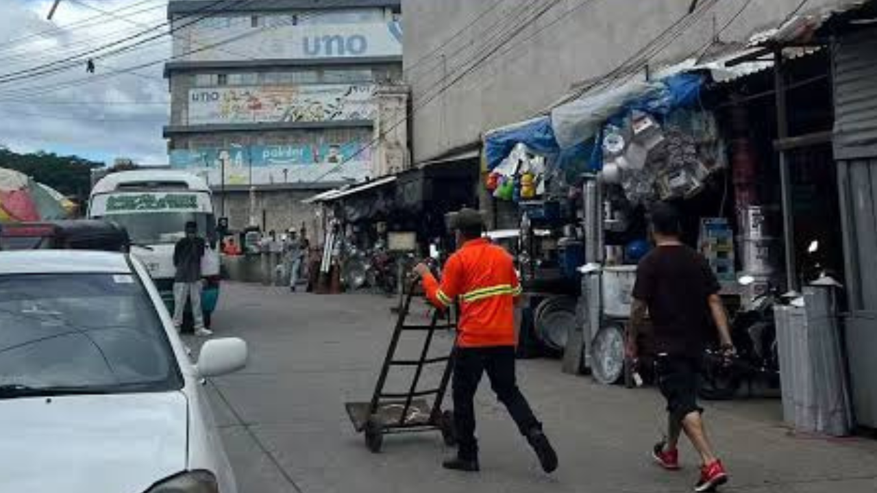 Juez municipal revela los hallazgos en comercios chinos de Tegucigalpa y Comayagüela Imagen principal de Juez municipal revela los hallazgos en comercios chinos de Tegucigalpa y Comayagüela