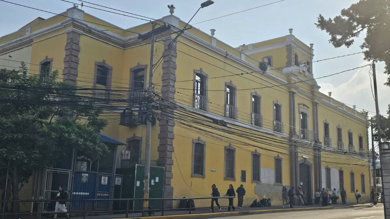 Imagen de Pondrán ventanas 'antivandalismo': CN aprueba presupuesto para Hospital San Felipe