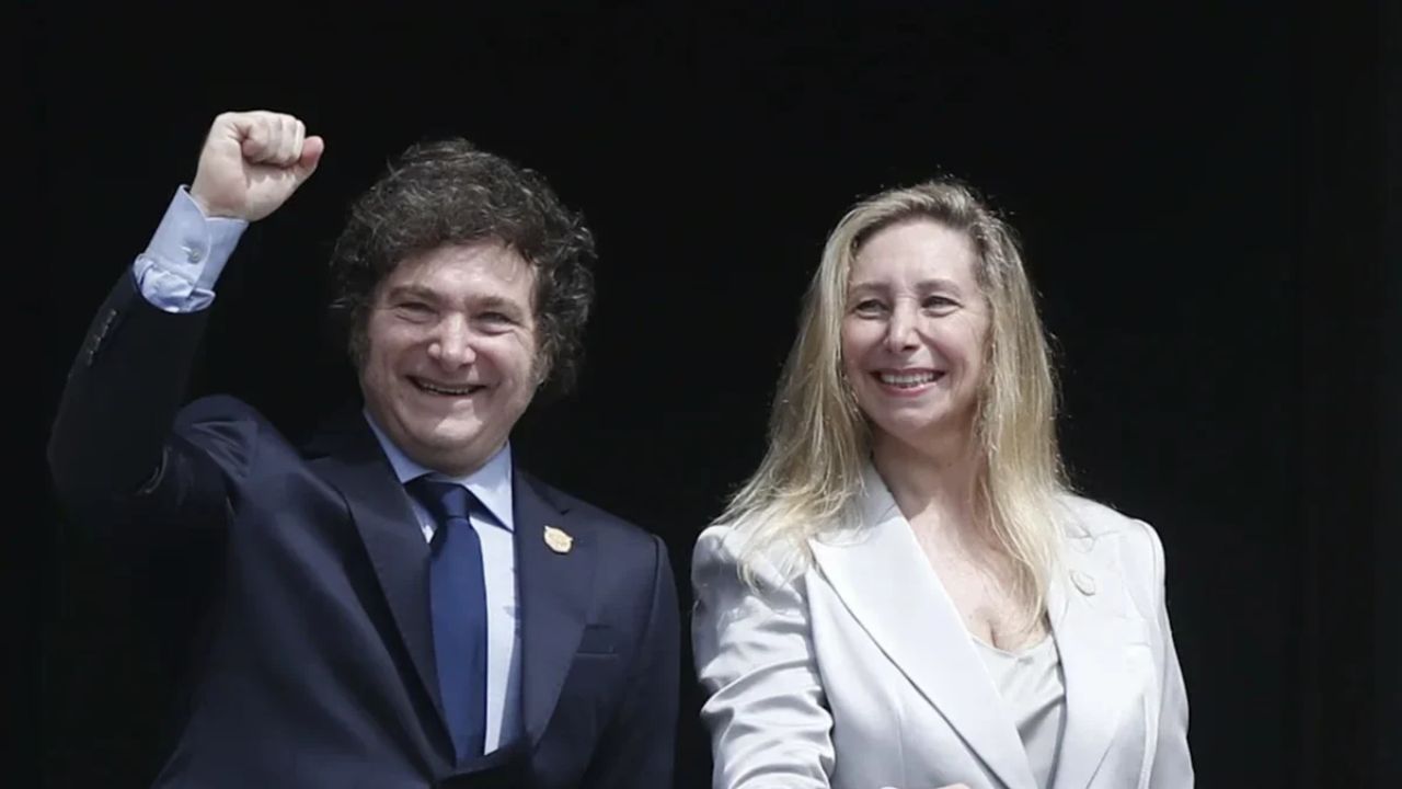 Javier Milei y su hermana son sobreseídos en la causa por supuesta criptoestafa Imagen principal de Javier Milei y su hermana son sobreseídos en la causa por supuesta criptoestafa