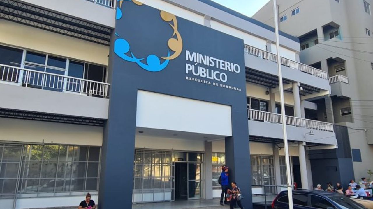 Ministerio Público ofrece plazas para abogados, con sueldo de L21 mil: cómo aplicar Imagen principal de Ministerio Público ofrece plazas para abogados, con sueldo de L21 mil: cómo aplicar