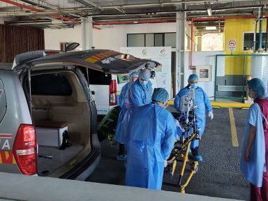 Imagen de Niño quemado por explosión de cohetería en Copán es trasladado a EE. UU.